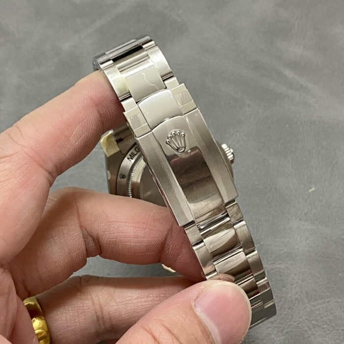 ロレックス ミルガウス 116400GV 偽物時計 Swiss ETA社 2836-2 ムーブメント - 画像 (5)