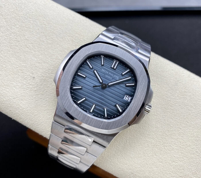 パテック フィリップ ノーチラスコピー5711/1A-010 Cal.324 S Cムーブメント - 画像 (2)