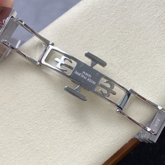 パテック フィリップ キュビタスコピー 5821/1AR-001Cal.26-330 S Cムーブメント - 画像 (8)