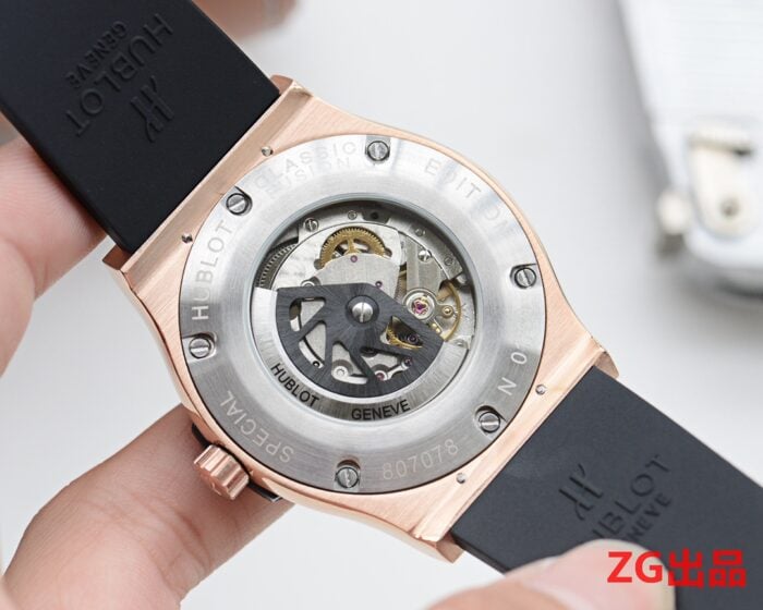 ウブロ 時計コピークラシックフュージョン ダイヤモンド43mm  Asian 自動巻きムーブメント - 画像 (6)