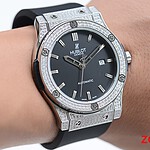 ウブロ 時計コピークラシックフュージョン ダイヤモンド43mm Asian 自動巻きムーブメント