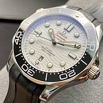 オメガシーマスターコピー 210.32.42.20.04.001 Cal.8800ムーブメント