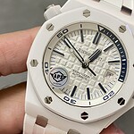 オーデマピゲ コピー時計ロイヤルオークオフショア ダイバー ホワイトセラミック 15707CB.OO.A010CA.01