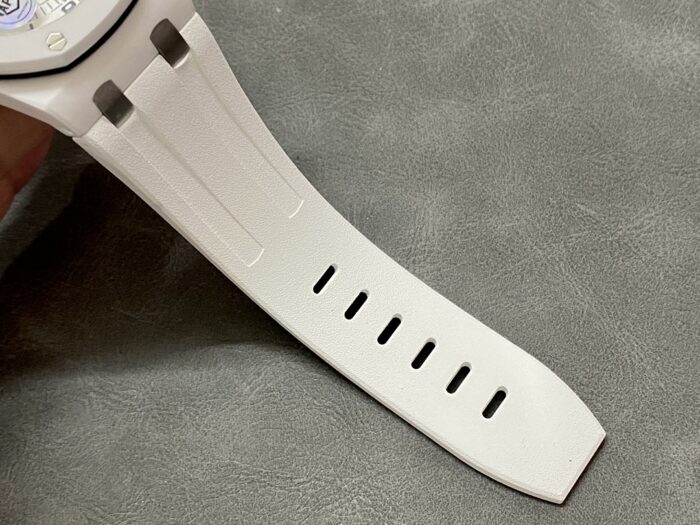 オーデマピゲ コピー時計ロイヤルオークオフショア ダイバー ホワイトセラミック 15707CB.OO.A010CA.01 - 画像 (9)