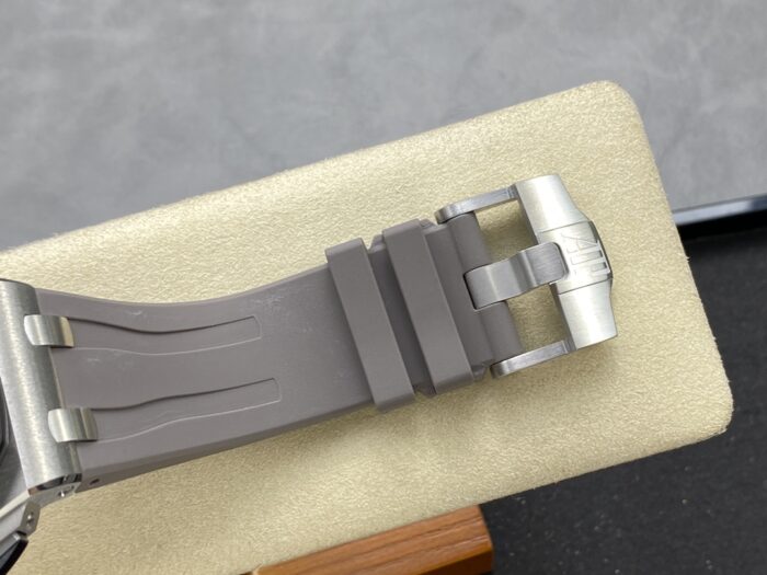 オーデマ ピゲ時計コピーロイヤルオーク オフショア クロノグラフ44MM 26400IO.OO.A004CA.01 - 画像 (8)