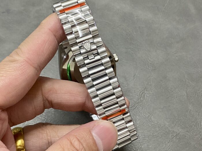 ロレックスコピーデイデイトM228239 0060 Swiss ETA社 2836-2 ムーブメント - 画像 (8)