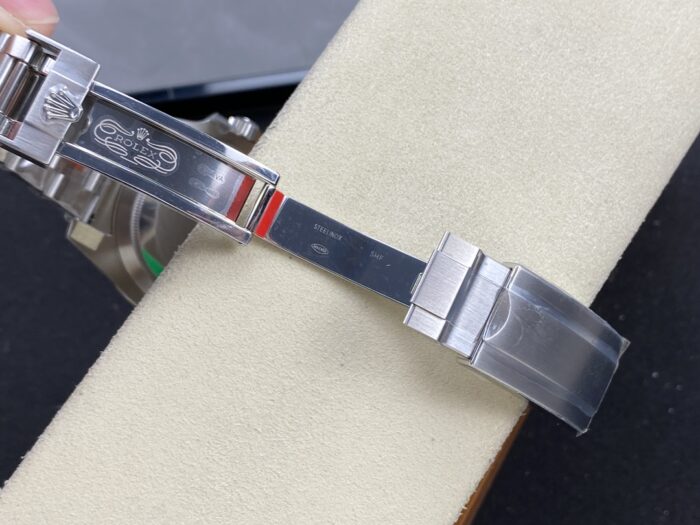 ロレックス サブマリーナーコピー116610LV Swiss ETA社2836-2ムーブメント - 画像 (9)