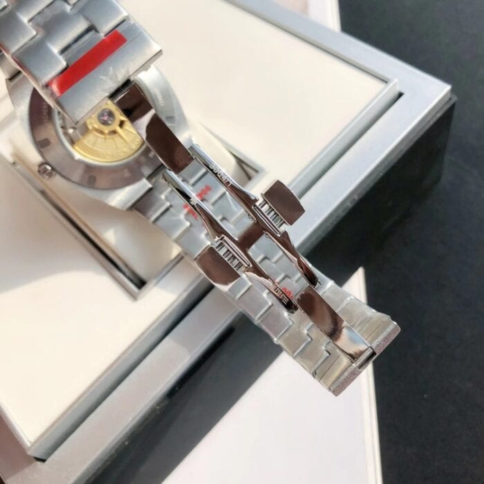 ヴァシュロンコンスタンタンレプリカ製品オーヴァーシーズ ブルー 4500V Miyota8215ムーブメント - 画像 (8)