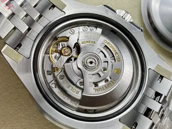 ロレックスコピーGMTマスターIIm126710grnr-0004クローンCal.3285ムーブメントARF工場 - 画像 (10)