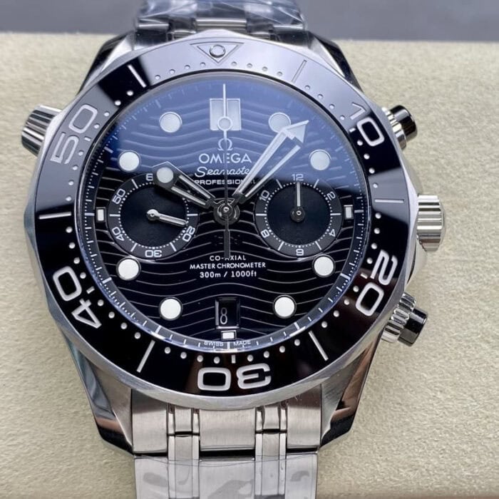 オメガシーマスターコピー300M 210.30.44.51.01.001cal.9900 ムーブメントVS工場 - 画像 (1)