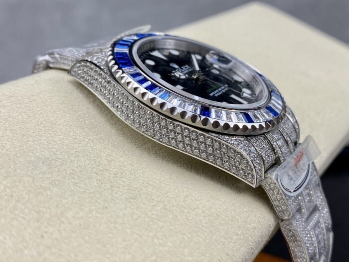 ロレックスレプリカ製品 GMT マスター AMG 126710BLRO 40mmデュアルタイム ブラックダイヤル ダイヤモンドウォッチ - 画像 (6)