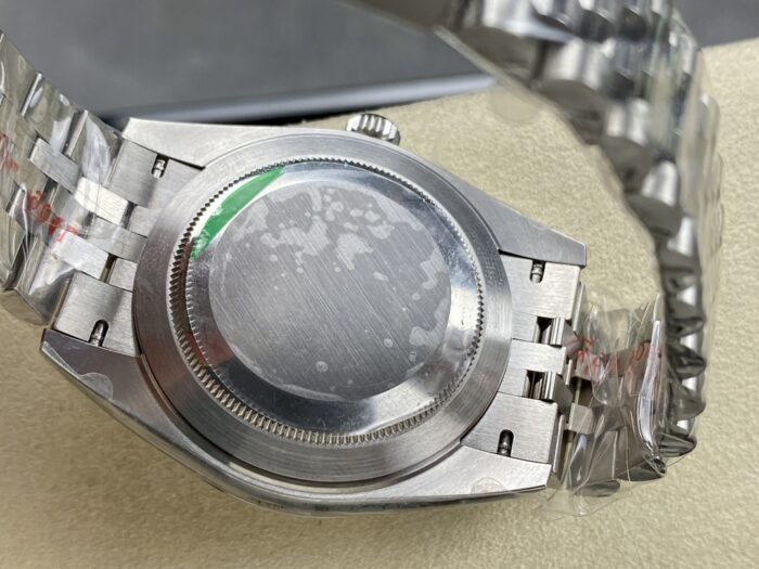 ロレックスデイトジャストスーパーコピー126334-0020 41ホワイトシェル8Pダイヤ Cal. 3235ムーブメントARF工場 - 画像 (9)