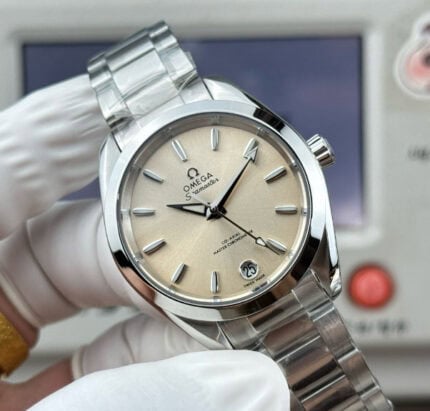 2026年新作オメガコピーシーマスター34mm cal.8800ムーブメント自動巻き6