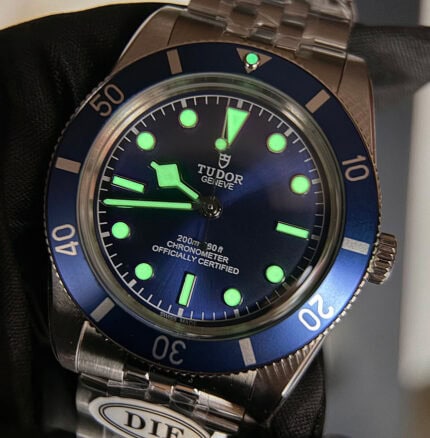 チューダーコピーブルーブラックベイ54 M79000B-0001 37mm 自動巻き3
