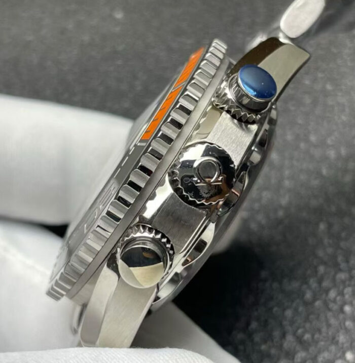 オメガ コピーシーマスター 600 クロノグラフ215.90.46.51.99.001 - 画像 (9)