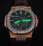 パテックフィリップコピーノーチラス5724R-001 18k砲金本物と同じ重量114g - 画像 (11)