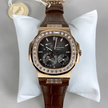 パテック・フィリップ ノーチラスコピー 5724R-001Cal.240自動巻き PPF工場製