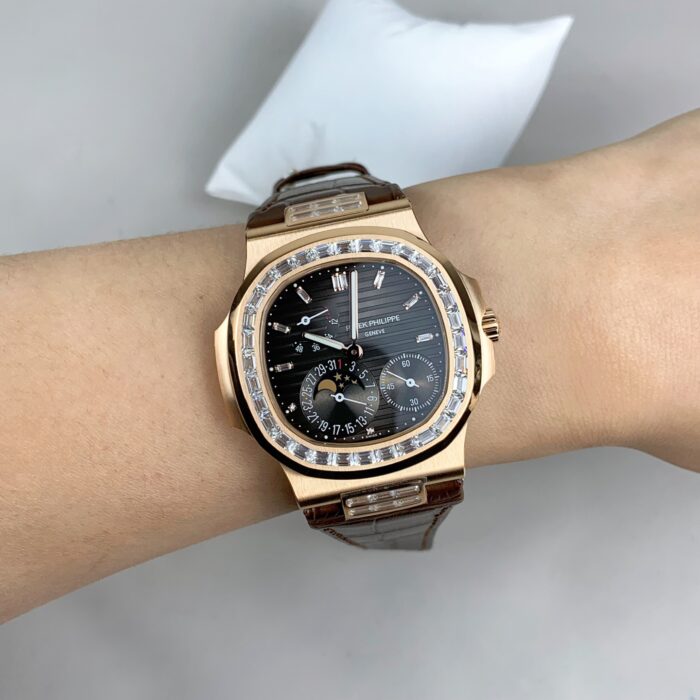 パテック・フィリップ コピー ノーチラス 5724R-001Cal.240自動巻き PPF工場製 - 画像 (5)